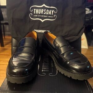 Woman Penni platform black 7.5 Thursday